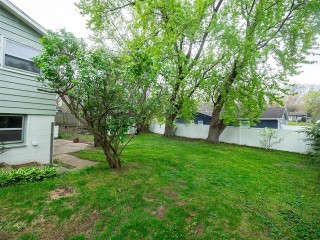 923 Bell Avenue, New Buffalo, MI 49117