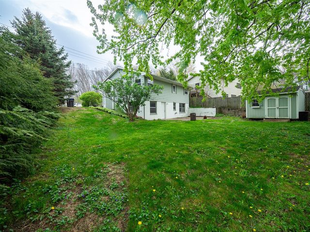 923 Bell Avenue, New Buffalo, MI 49117