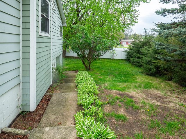 923 Bell Avenue, New Buffalo, MI 49117