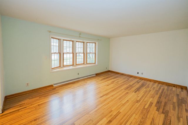 923 Bell Avenue, New Buffalo, MI 49117
