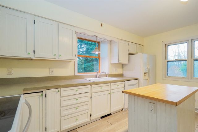 923 Bell Avenue, New Buffalo, MI 49117