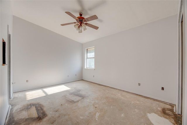 108 Stonewood Drive, Noble, OK 73068