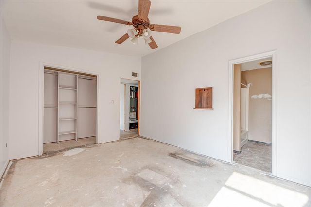 108 Stonewood Drive, Noble, OK 73068