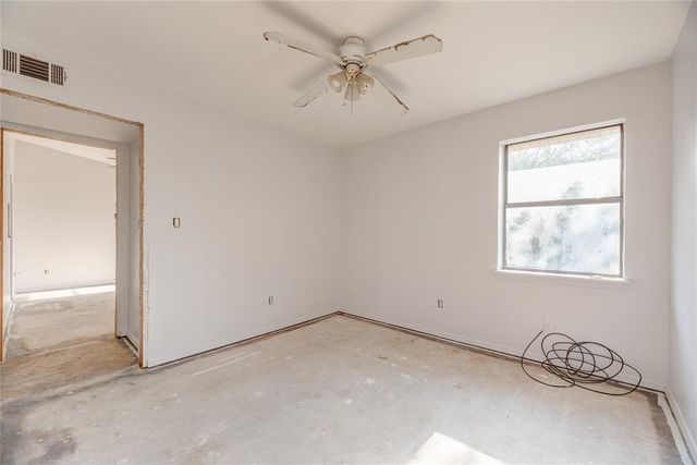 108 Stonewood Drive, Noble, OK 73068