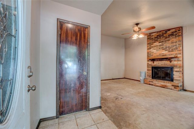 108 Stonewood Drive, Noble, OK 73068