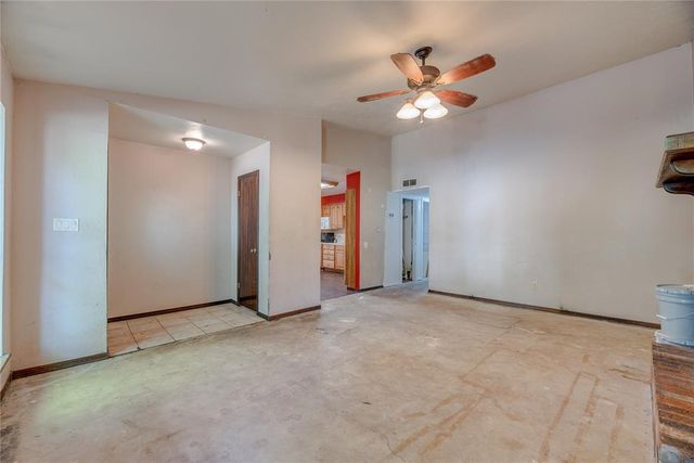 108 Stonewood Drive, Noble, OK 73068