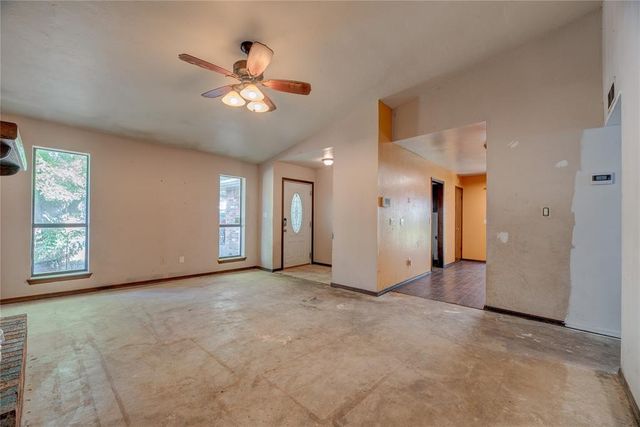 108 Stonewood Drive, Noble, OK 73068