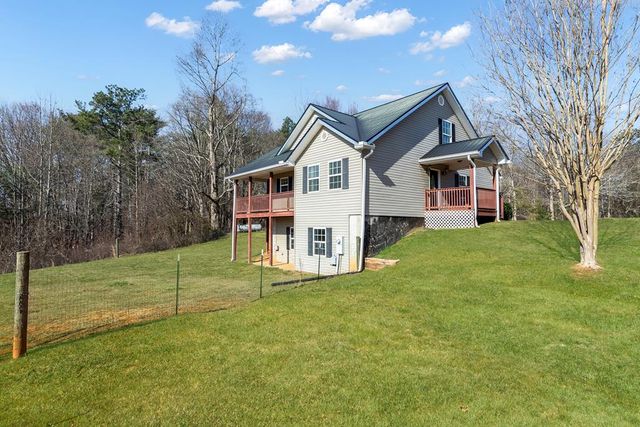 65 Ivy Ridge, Ellijay, GA 30540