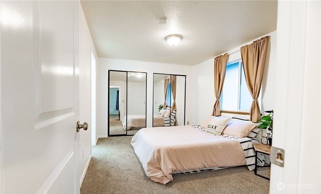 2617 Cedar Hills Court SE, Lacey, WA 98503