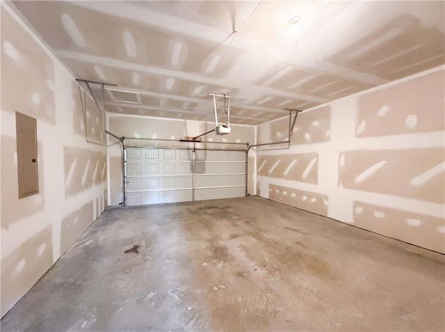 2048 Massey Lane, Winder, GA 30680