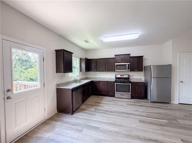 2048 Massey Lane, Winder, GA 30680