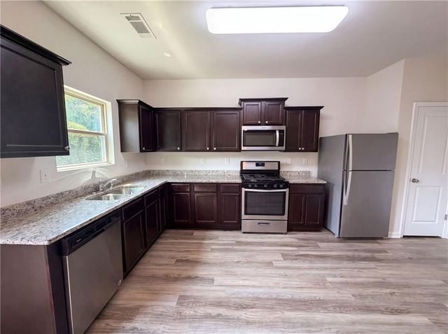 2048 Massey Lane, Winder, GA 30680