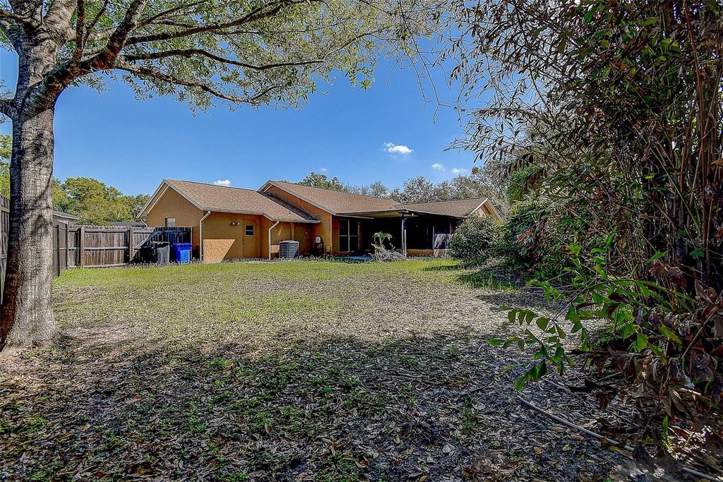 Image 23 of property listing at 3102 OLD SPRING PLACE, Tampa, FL 33618