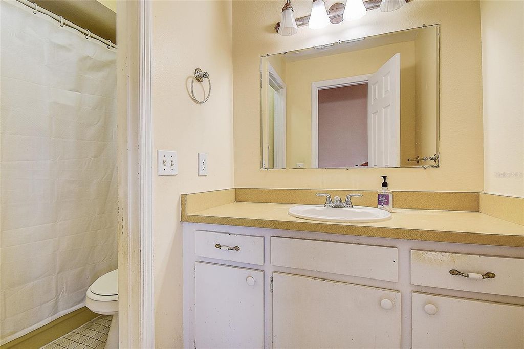 Image 28 of property listing at 3102 OLD SPRING PLACE, Tampa, FL 33618