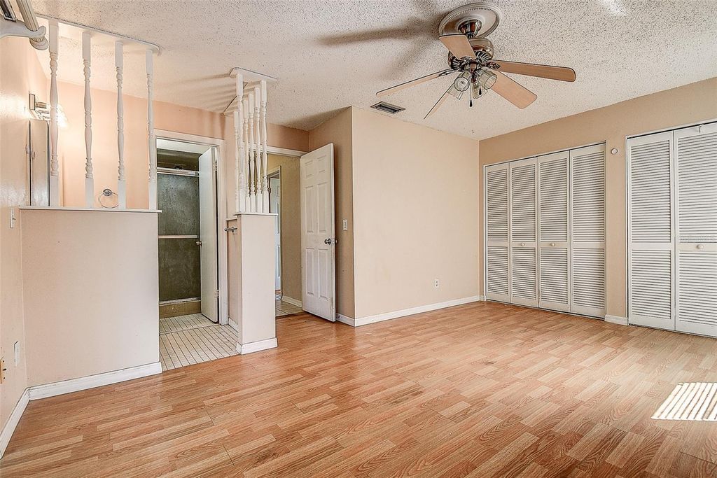 Image 34 of property listing at 3102 OLD SPRING PLACE, Tampa, FL 33618