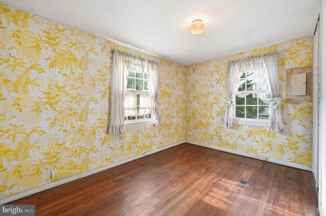 4103 CHESTNUT ST, Fairfax, VA 22030