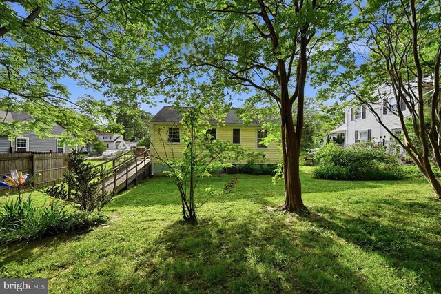 4103 CHESTNUT ST, Fairfax, VA 22030