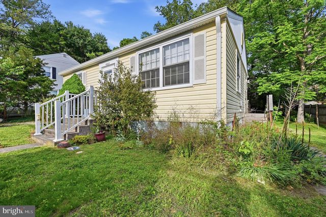 4103 CHESTNUT ST, Fairfax, VA 22030