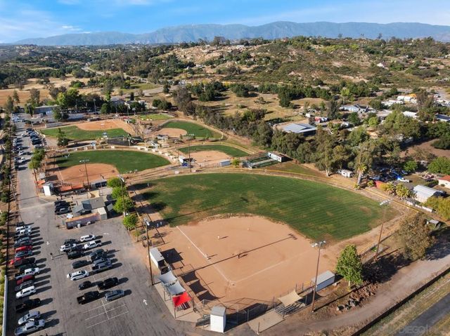 28327 Farm Creek, Valley Center, CA 92082