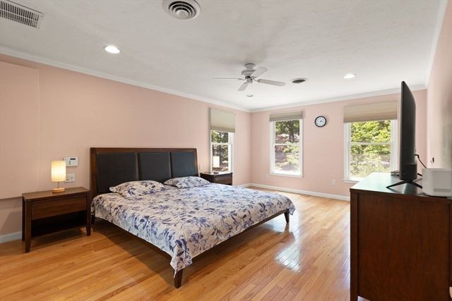 35 Castle Dr, Sharon, MA 02067