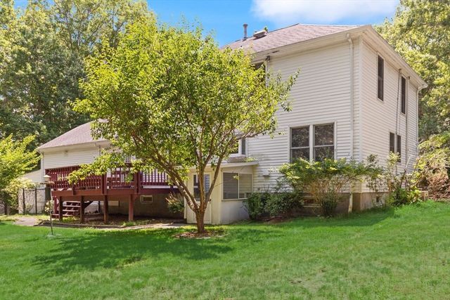 35 Castle Dr, Sharon, MA 02067
