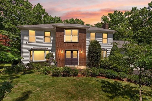 35 Castle Dr, Sharon, MA 02067