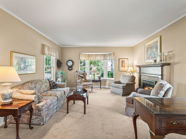 811 Paris Avenue, Rockford, IL 61107