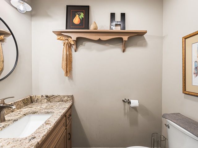 811 Paris Avenue, Rockford, IL 61107