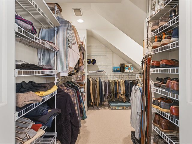 811 Paris Avenue, Rockford, IL 61107