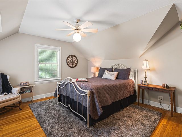 811 Paris Avenue, Rockford, IL 61107