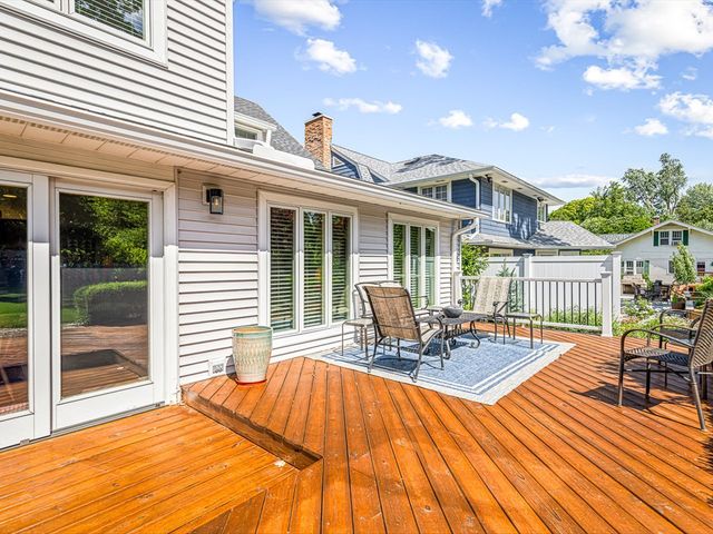 811 Paris Avenue, Rockford, IL 61107