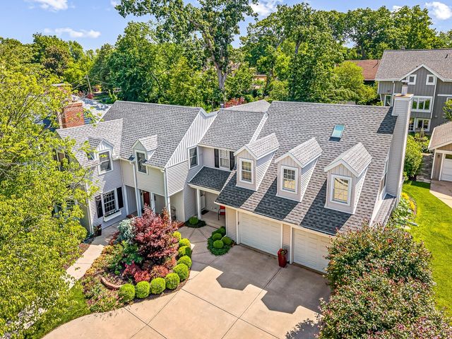 811 Paris Avenue, Rockford, IL 61107