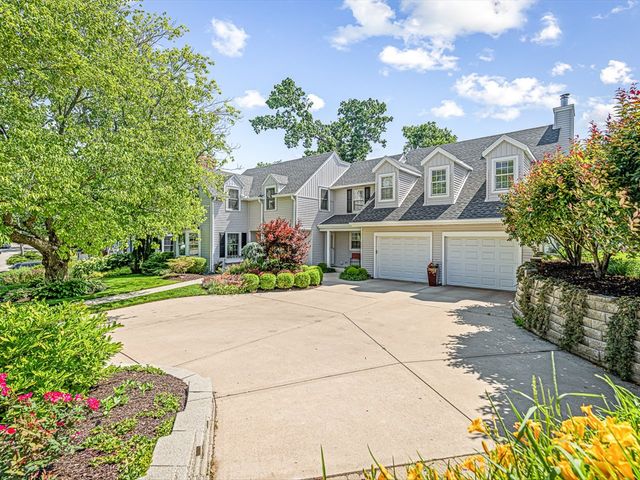 811 Paris Avenue, Rockford, IL 61107