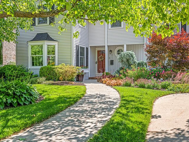 811 Paris Avenue, Rockford, IL 61107