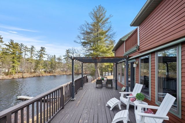 152 Kimball Rd, Amesbury, MA 01913