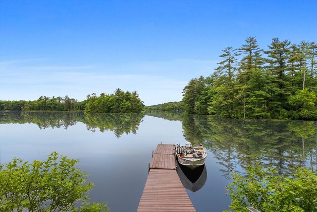 152 Kimball Rd, Amesbury, MA 01913