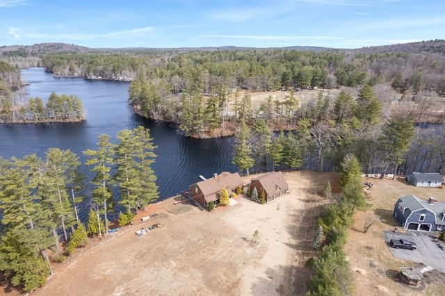 152 Kimball Rd, Amesbury, MA 01913