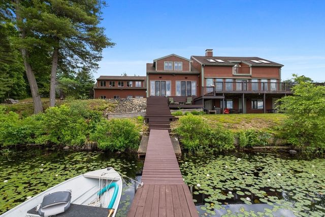 152 Kimball Rd, Amesbury, MA 01913