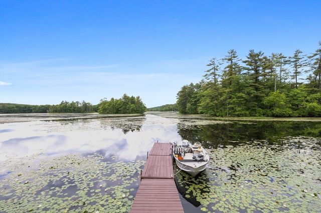 152 Kimball Rd, Amesbury, MA 01913