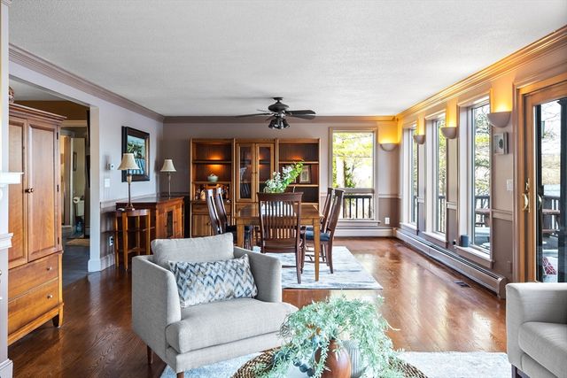 152 Kimball Rd, Amesbury, MA 01913