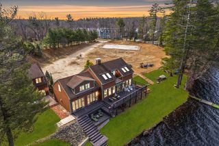 152 Kimball Rd, Amesbury, MA 01913