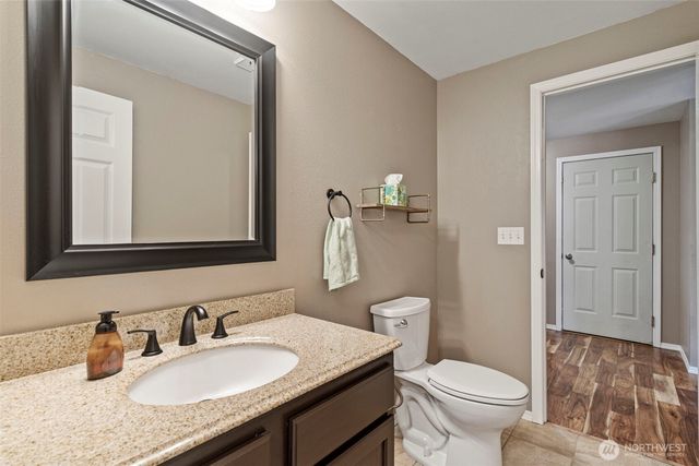 140 Garrett Loop, Chehalis, WA 98532