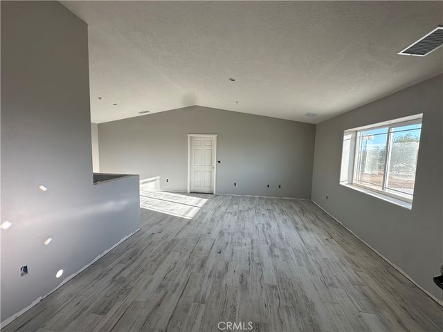 13223 Central, Apple Valley, CA 92308