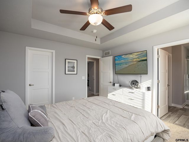 10905 Craig Street, Omaha, NE 68111