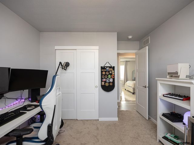 10905 Craig Street, Omaha, NE 68111