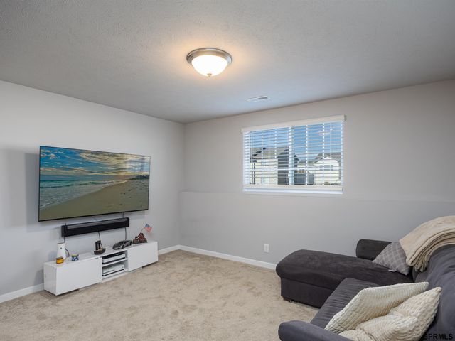 10905 Craig Street, Omaha, NE 68111