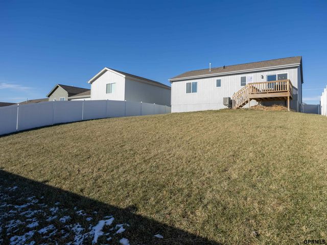 10905 Craig Street, Omaha, NE 68111