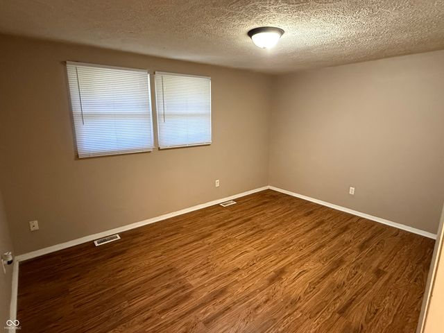 2846 N Pawnee Drive, Indianapolis, IN 46229