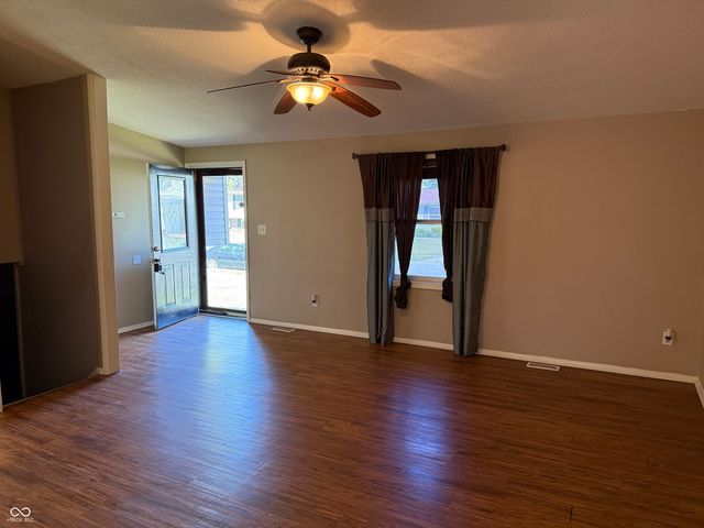 2846 N Pawnee Drive, Indianapolis, IN 46229