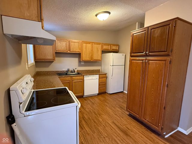 2846 N Pawnee Drive, Indianapolis, IN 46229